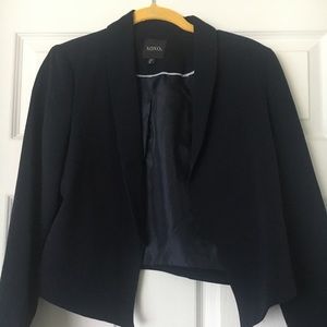 Navy blazer, cropped